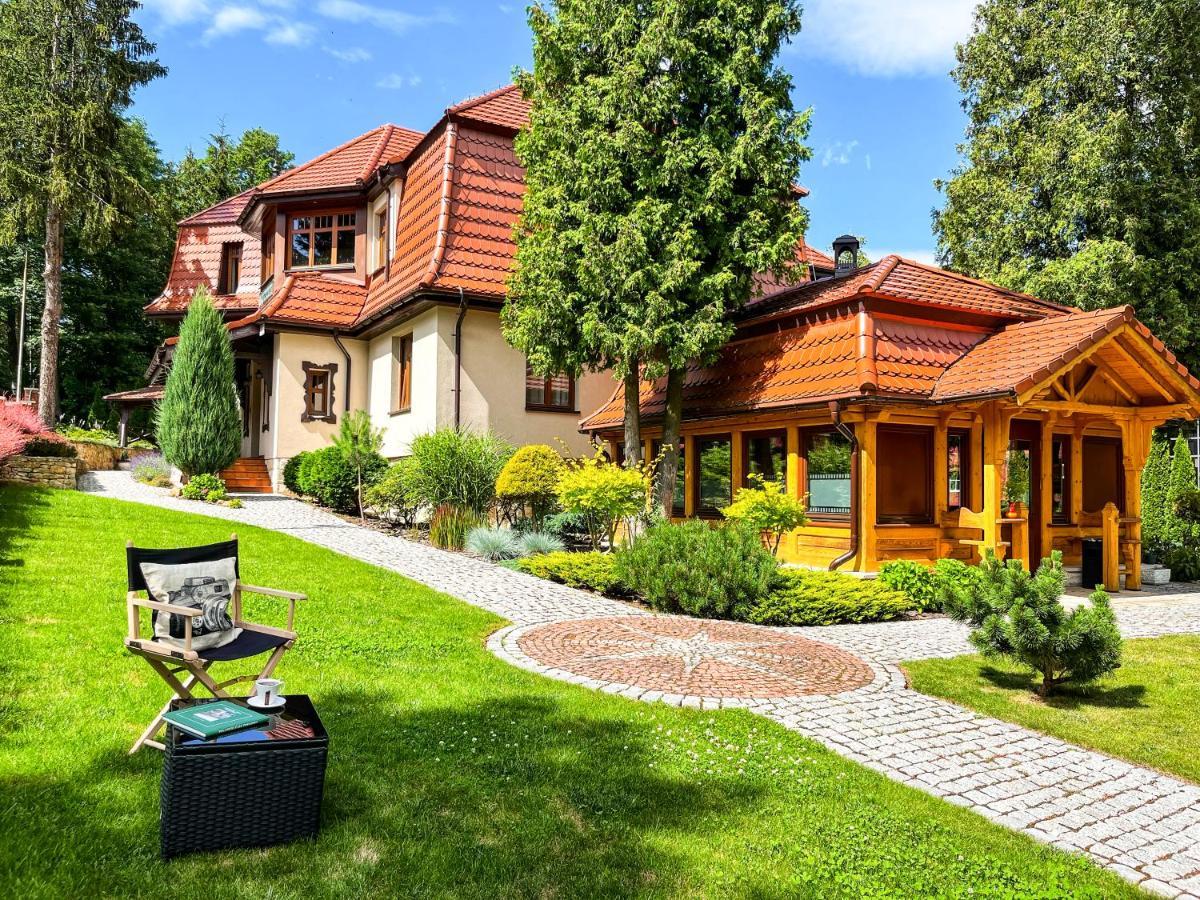Villa Filmowiec 波兰尼卡-兹德鲁伊 外观 照片
